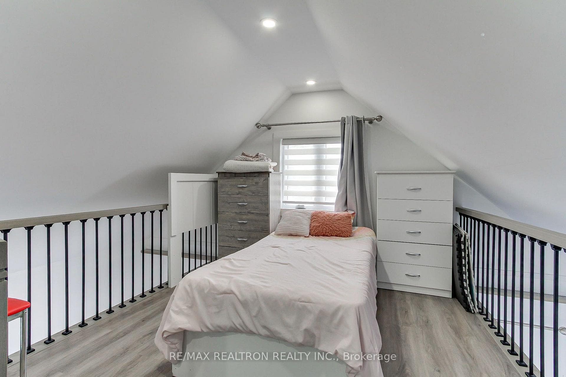 4631 Jepson Street photo 27