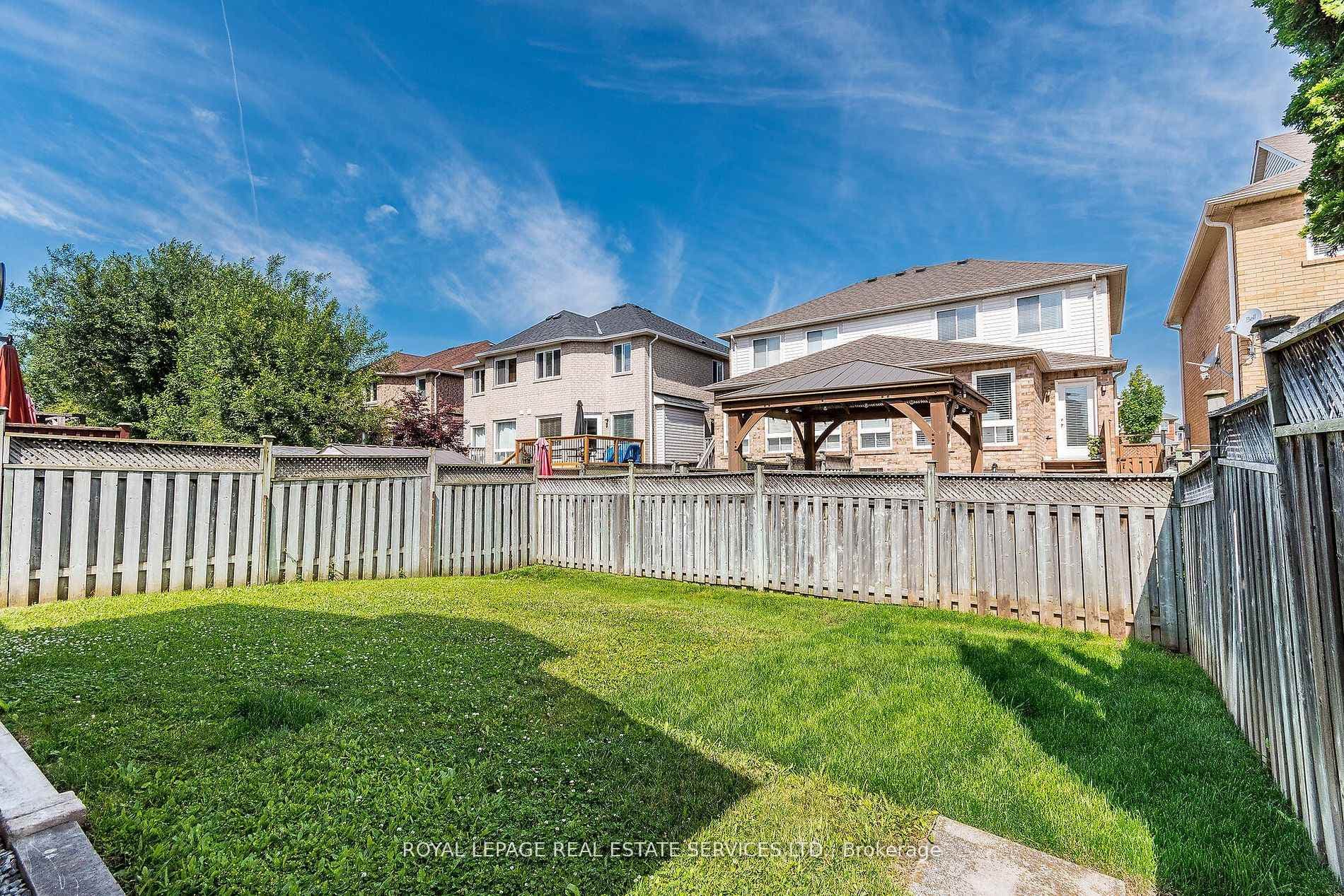 3834 Althorpe Circle photo 37