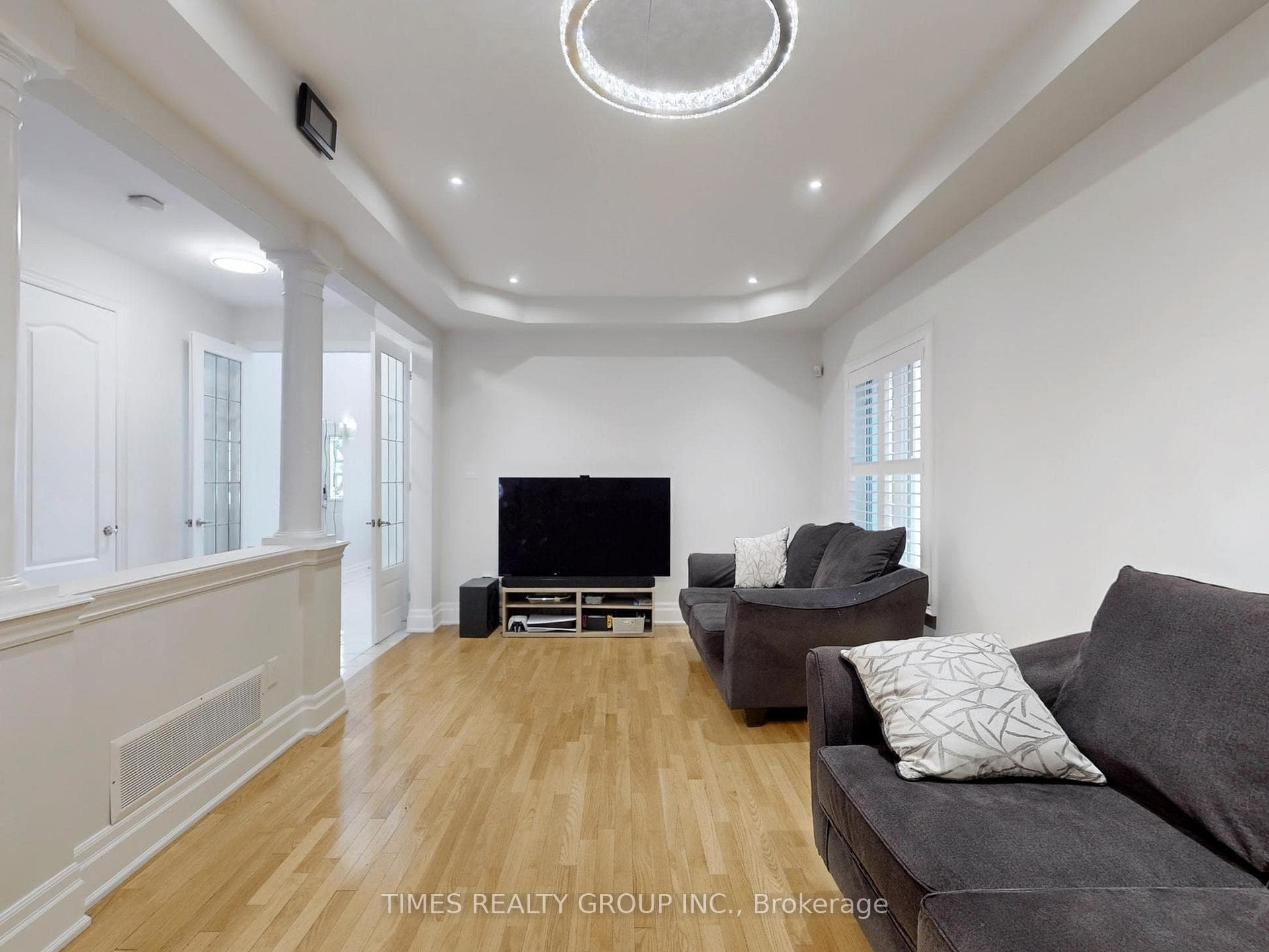 89 Golden Forest Road photo 5