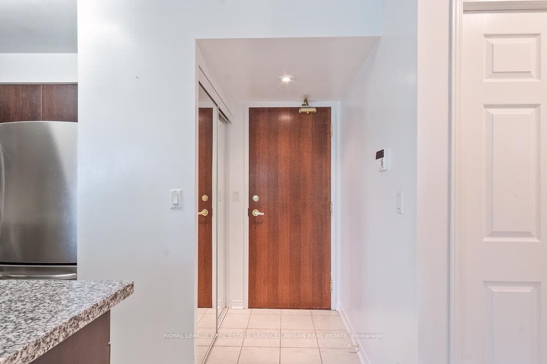 4900 Glen Erin Drive Unit 207 photo 4