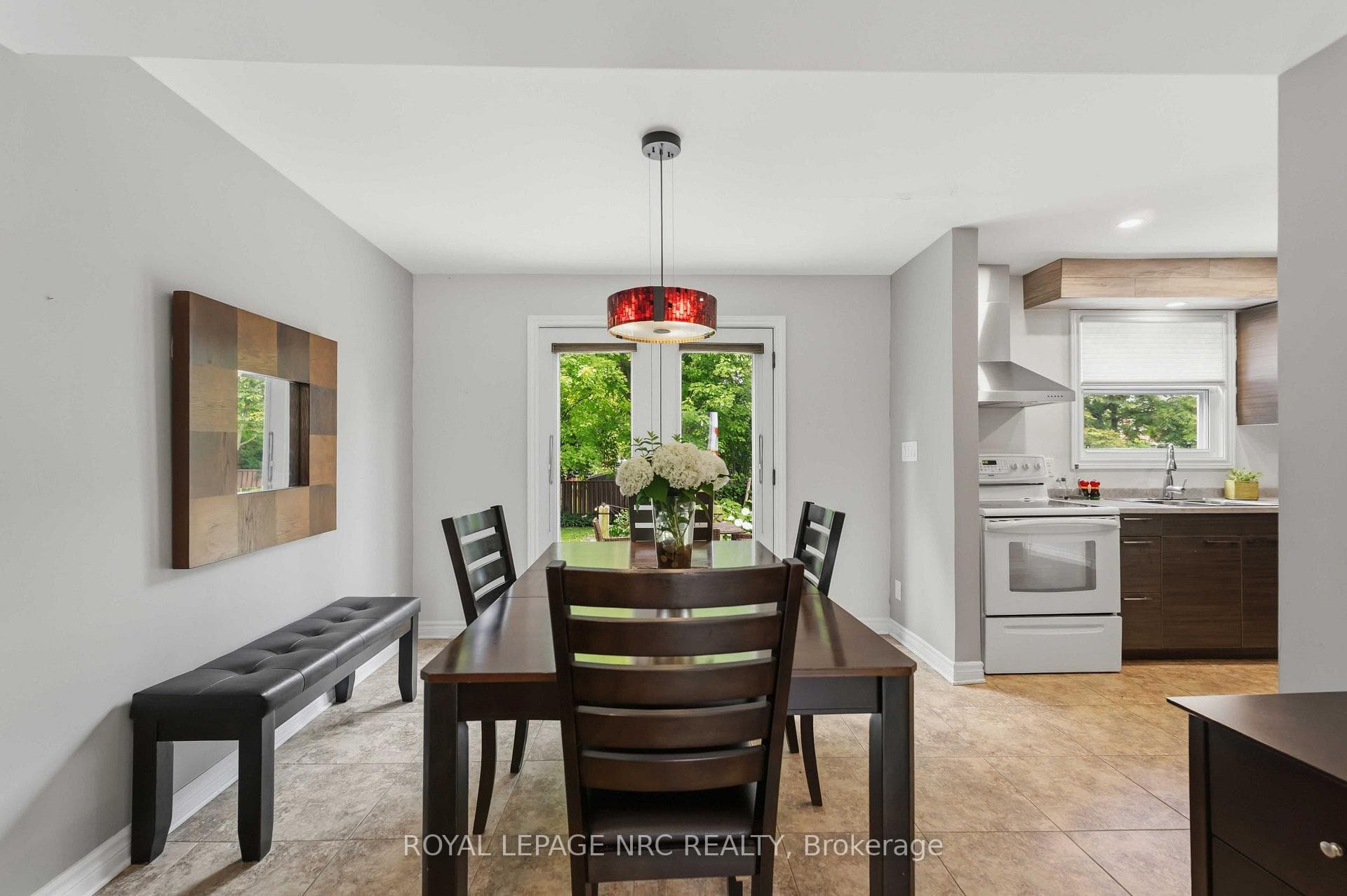 25 St George Court photo 16
