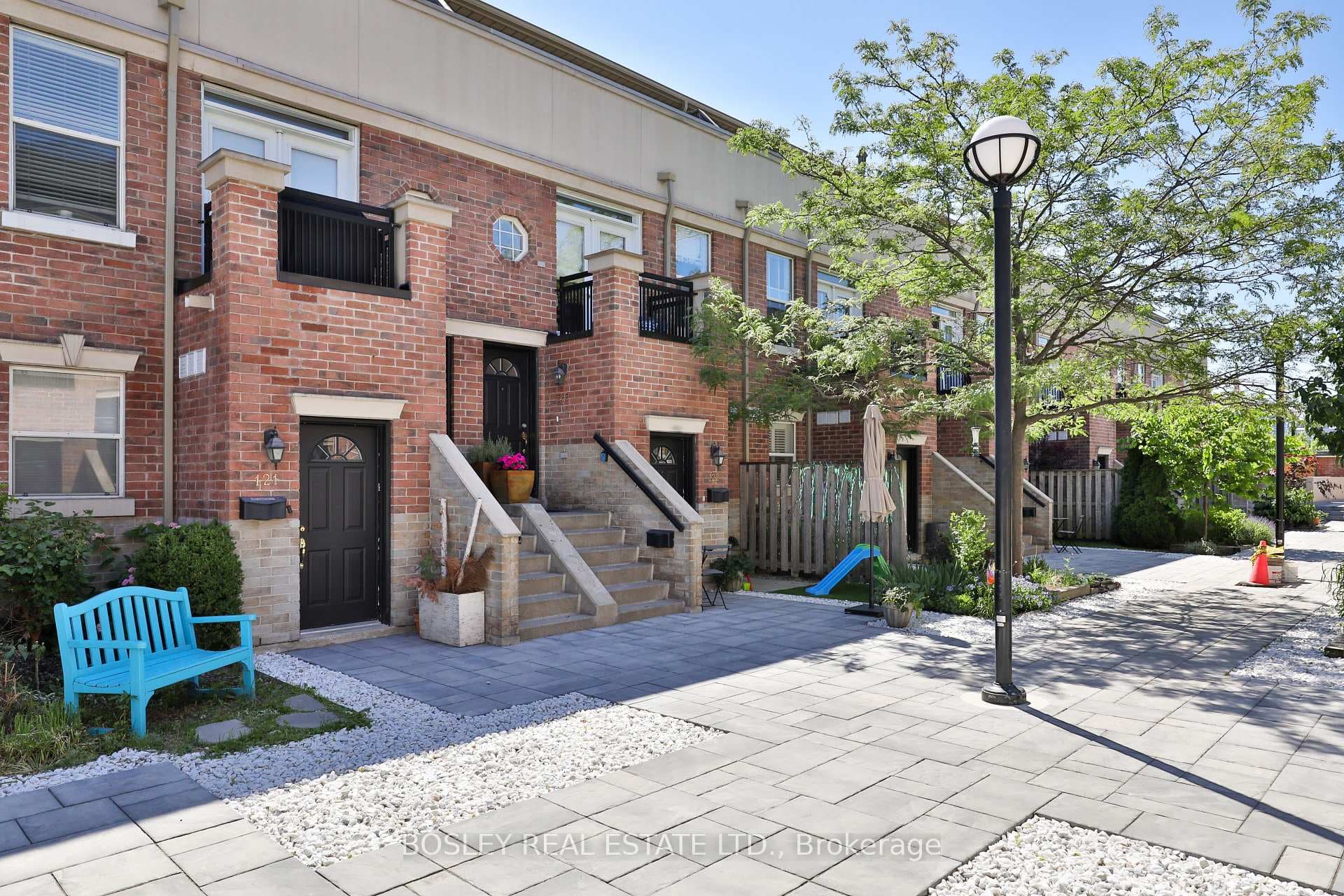 51 Halton Street Unit 222 photo 3