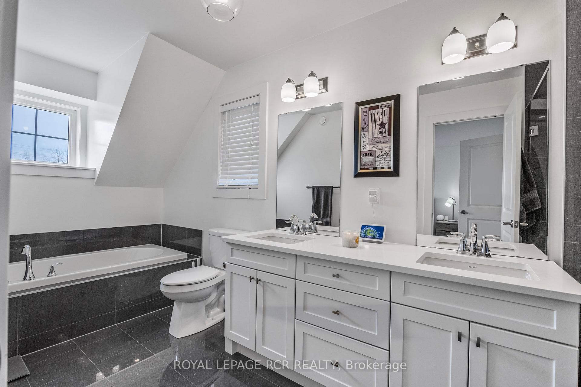 187 Yellow Birch Crescent photo 21