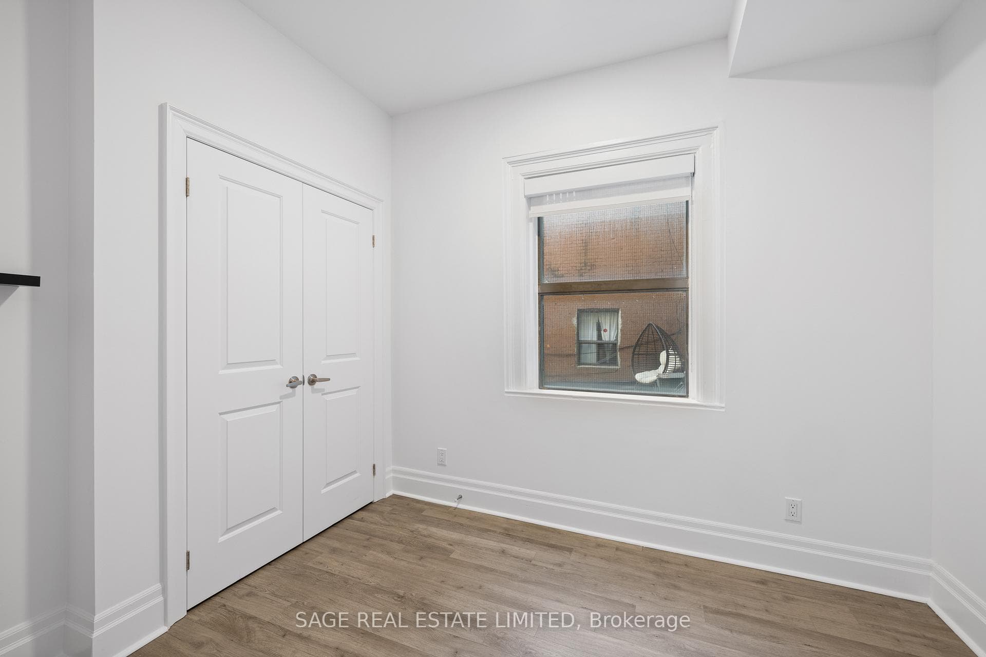 1 Lansdowne Avenue Unit 2A photo 4