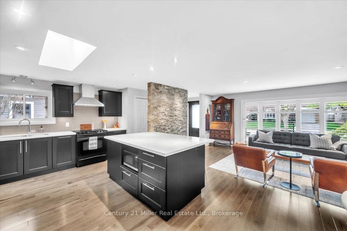 2301 Devon Road photo 12