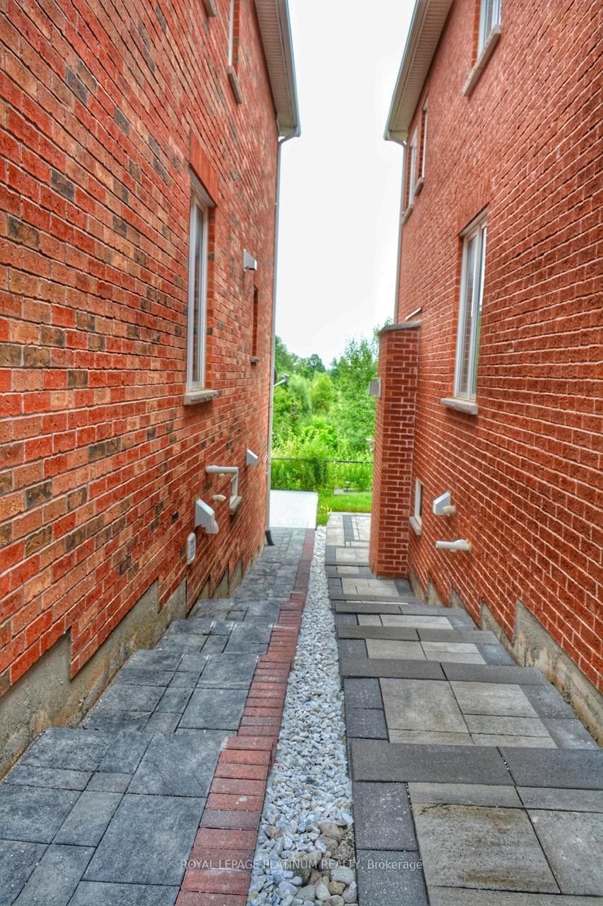 71 Victoriaville (basement) Road photo 18