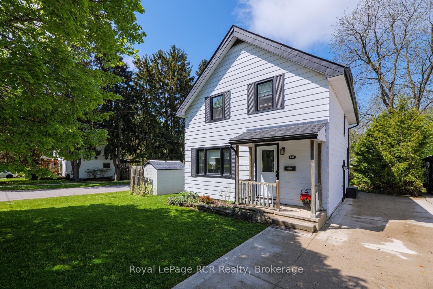 662 7th Avenue photo 1