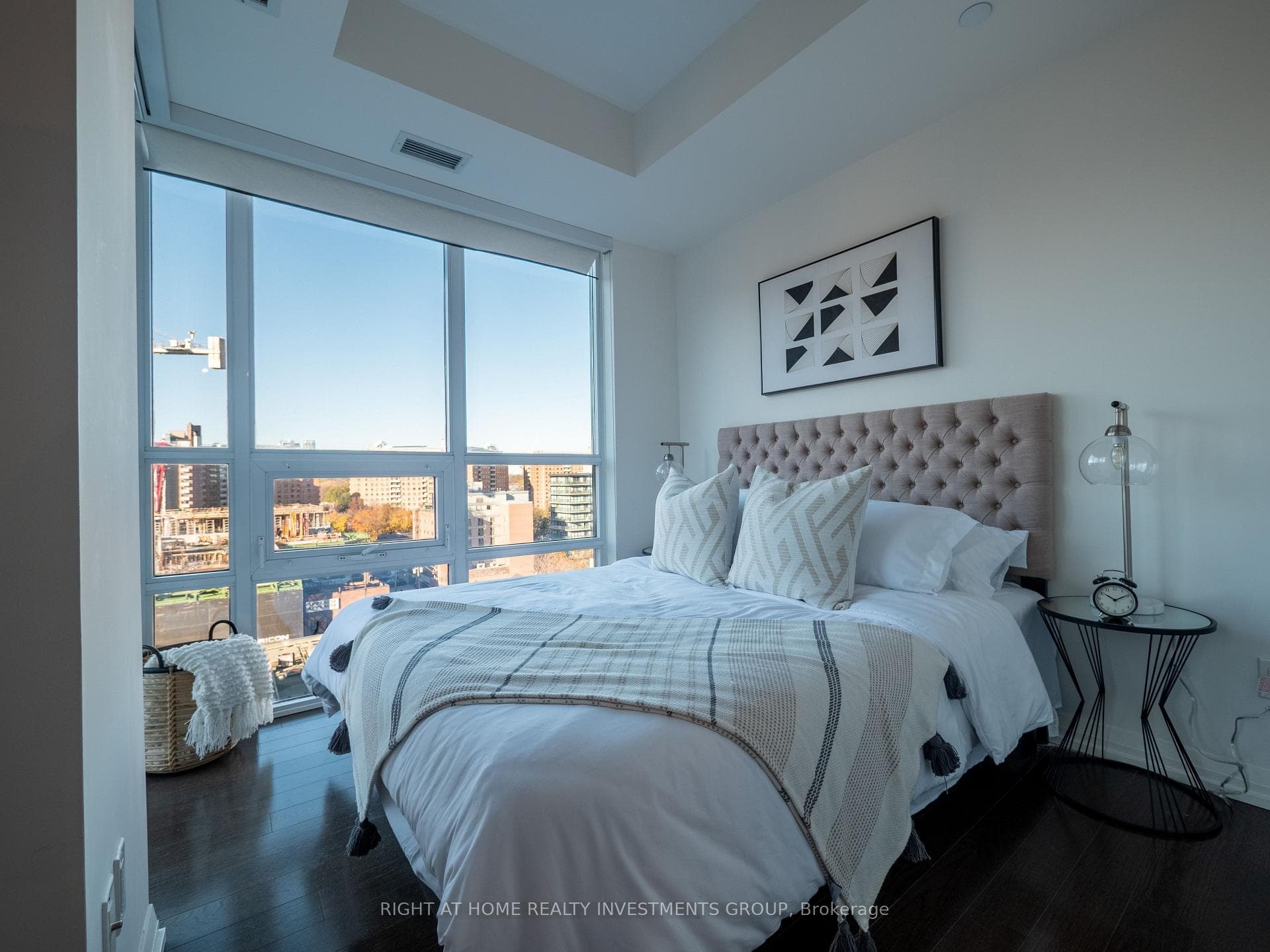 460 Adelaide Street Unit 1220 photo 6