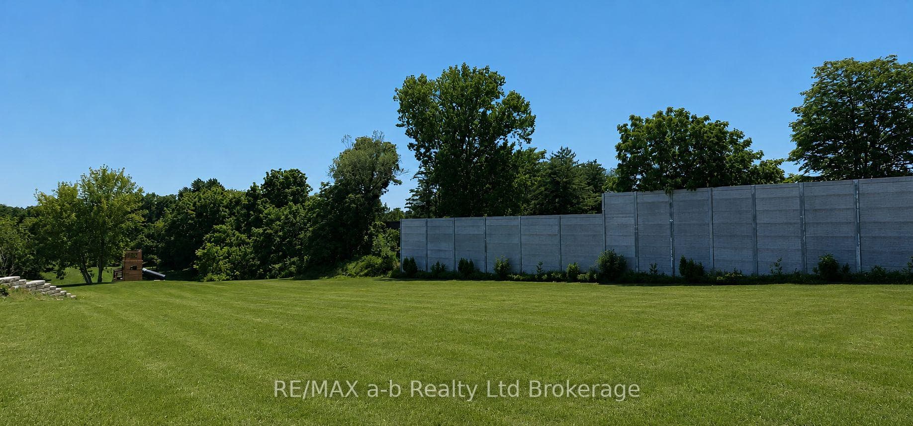68 HERB Street photo 1