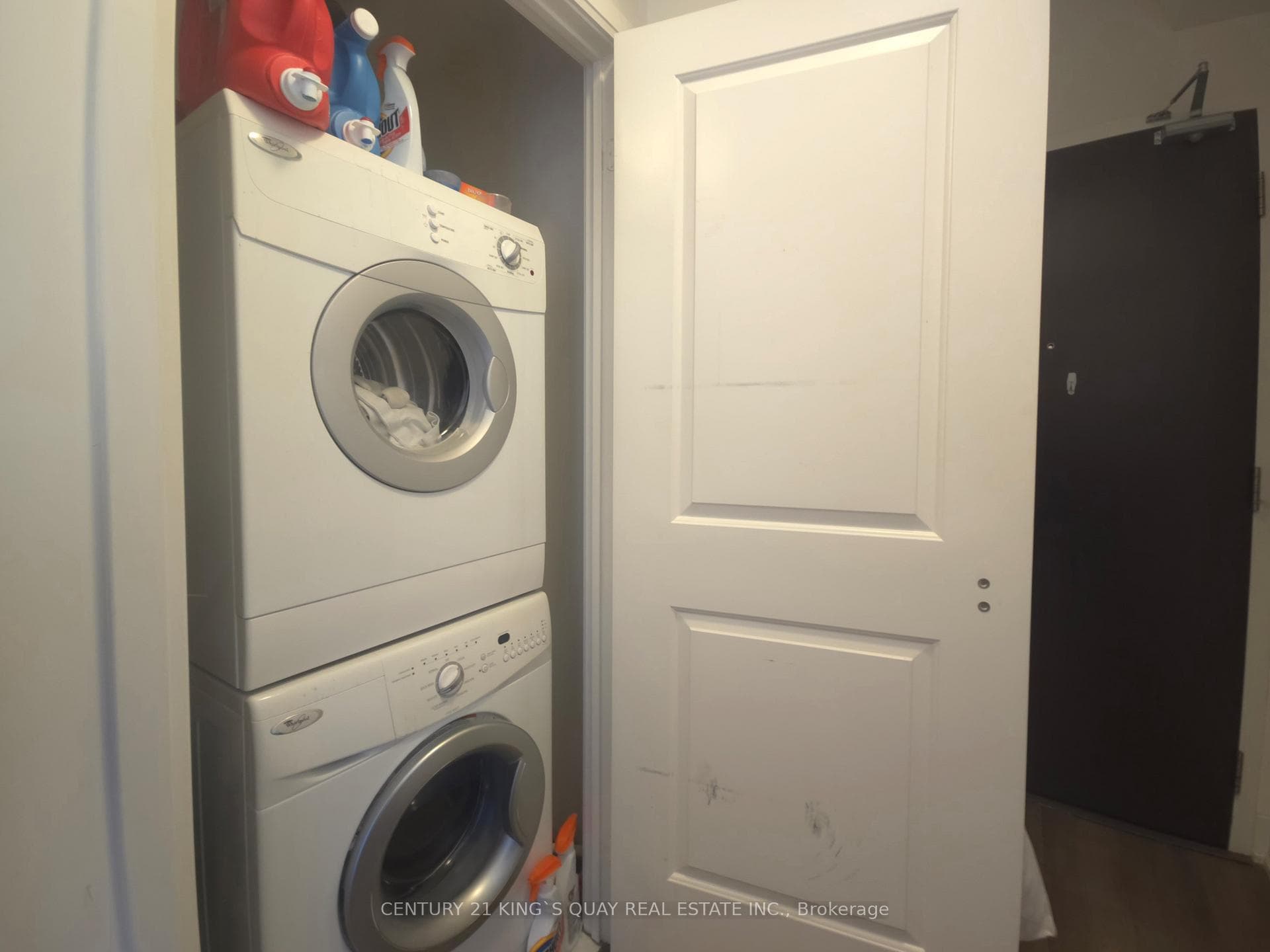 88 Sheppard Avenue Unit 1410 photo 8