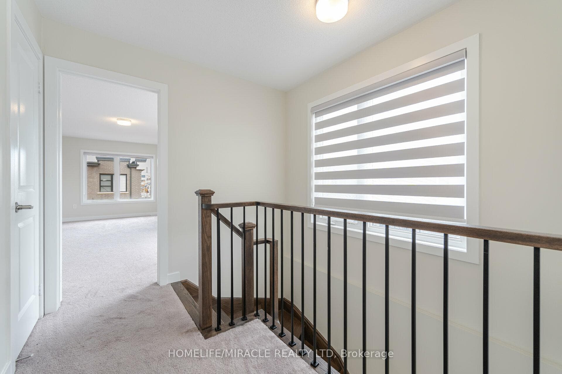 1676 Hidden valley Glen photo 21
