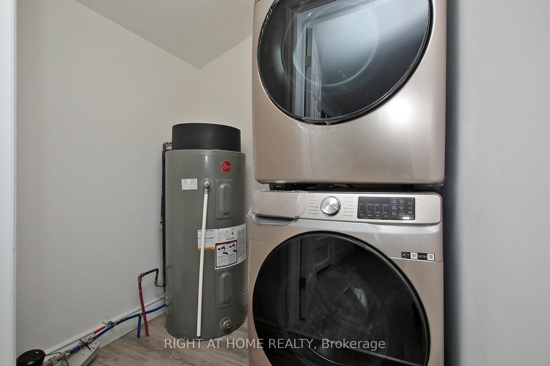 Laundry/Facility Roo