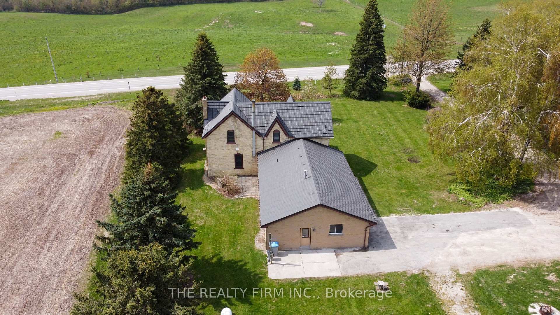 38904 Londesboro Road photo 9