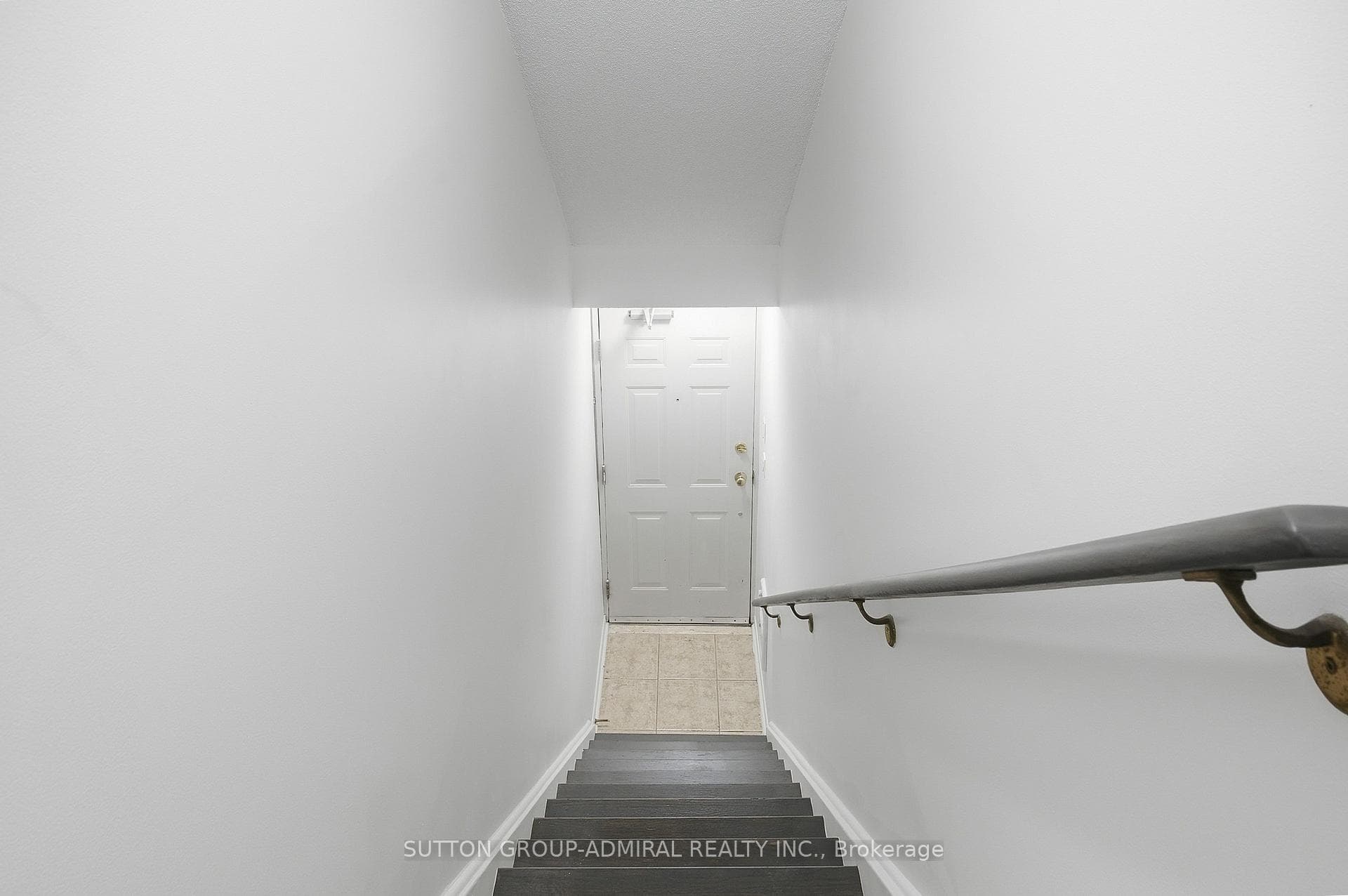 308 John Street Unit 216 photo 3
