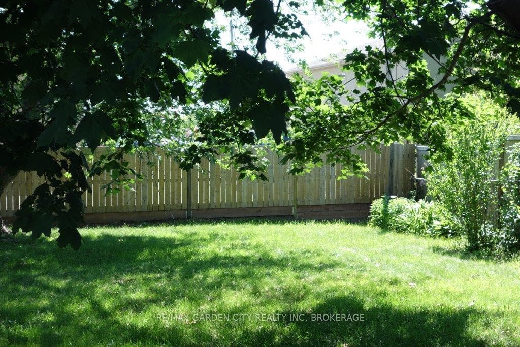 22 Bula Drive Unit 1 photo 11