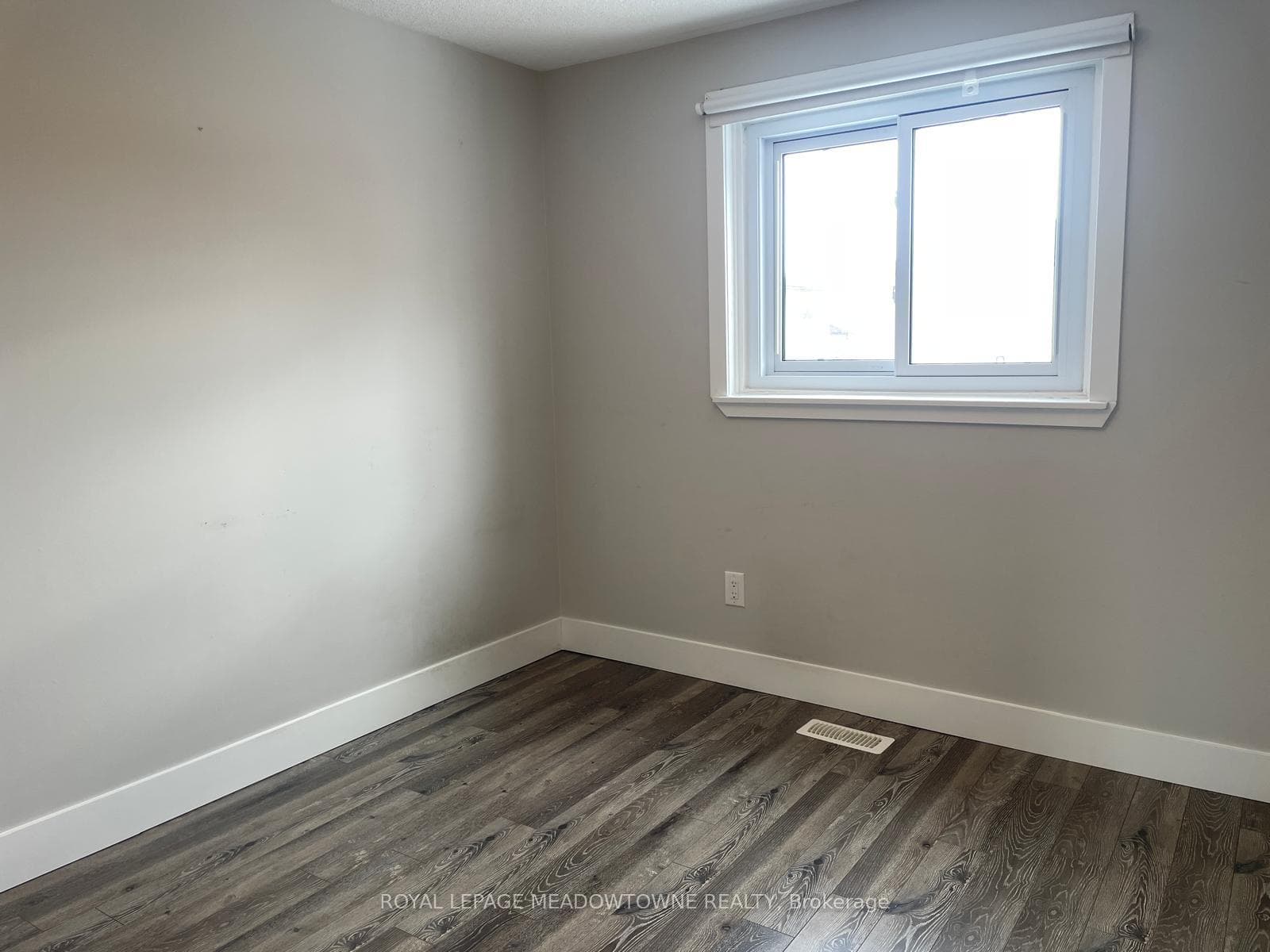742 Coulson Avenue photo 12