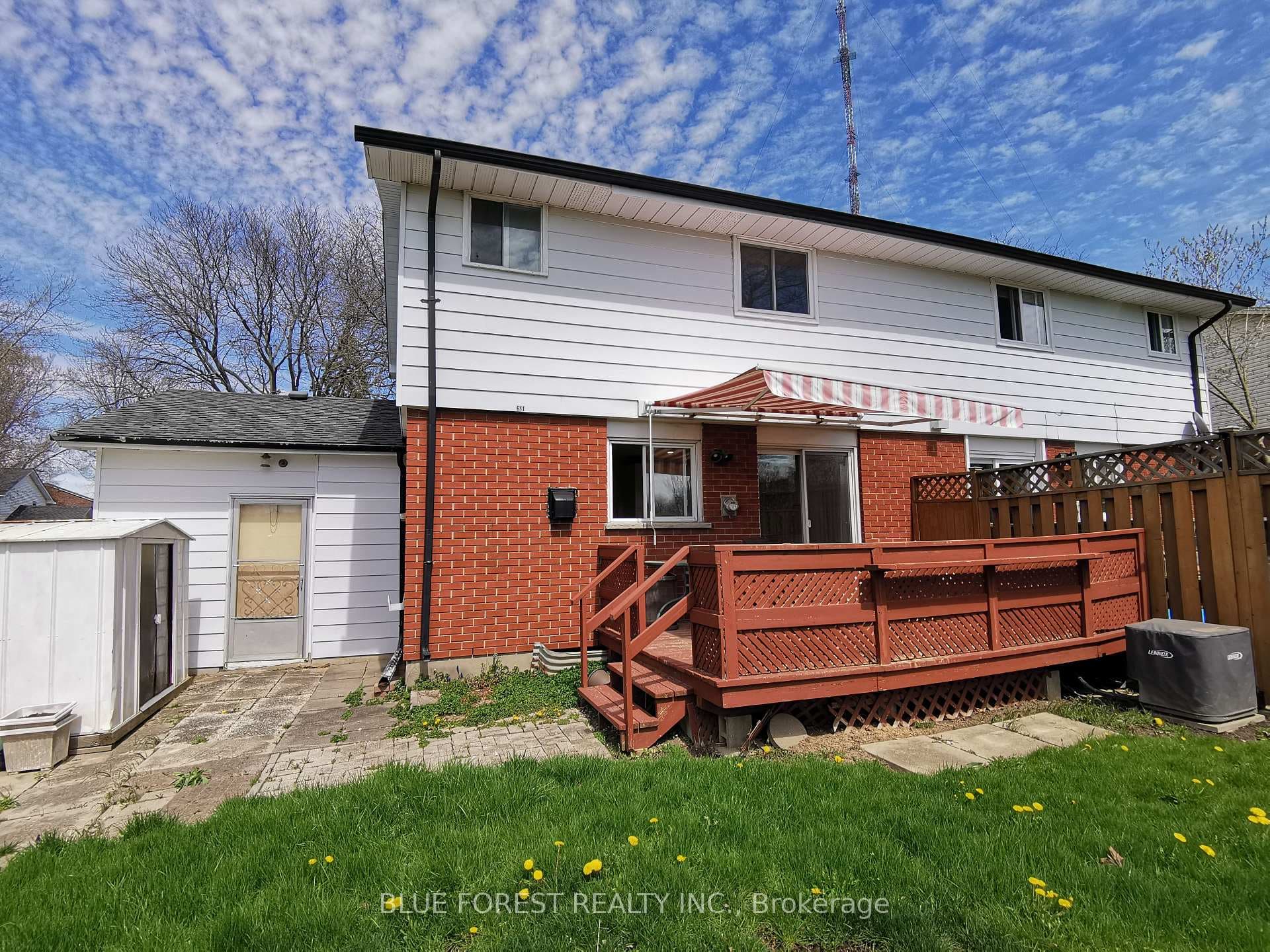 681 Galloway Crescent photo 30