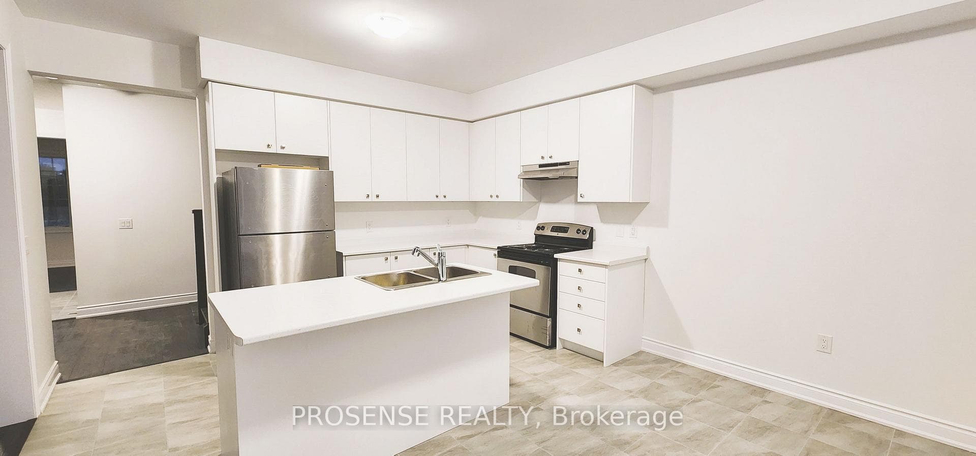 59 Union Boulevard photo 16