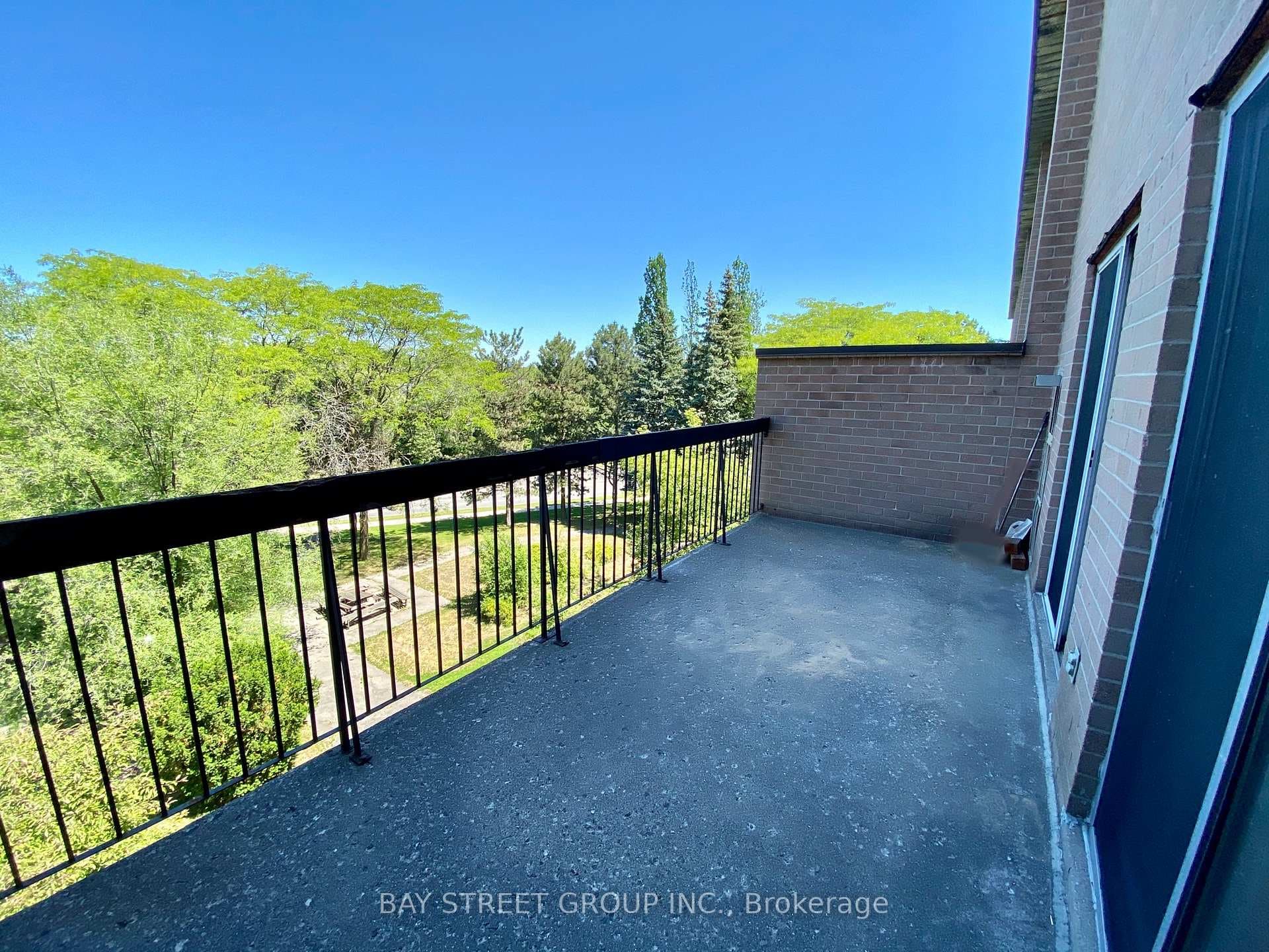 165 Cherokee Boulevard Unit 285 photo 17