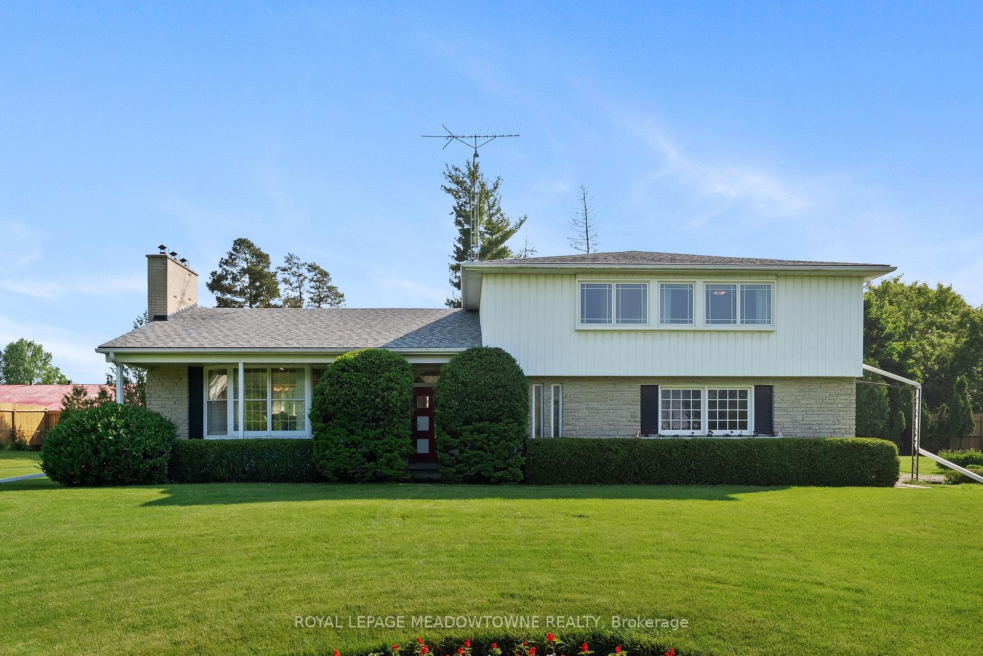 7762 Creditview Road photo 34