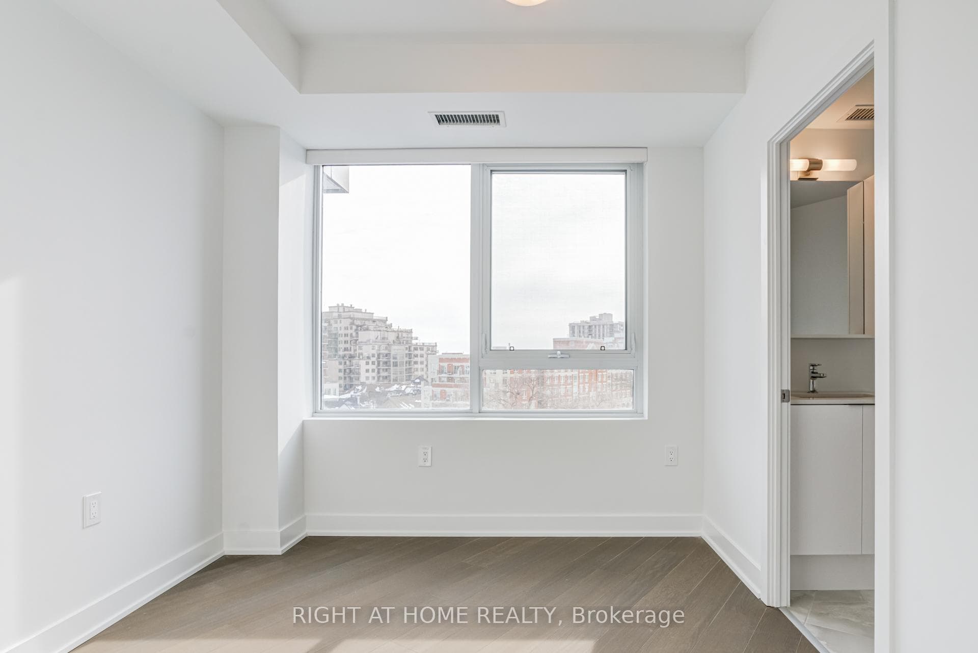 2088 James Street Unit 510 photo 18