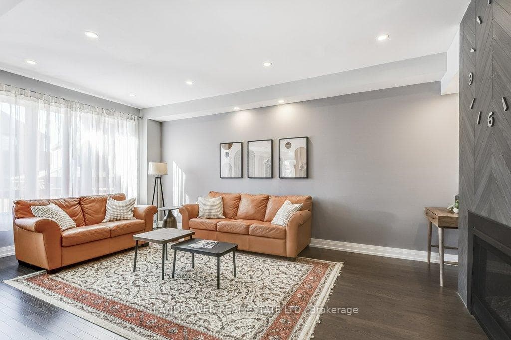 38 St Ives Crescent photo 11