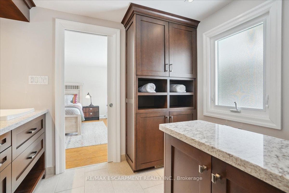 Primary Ensuite
