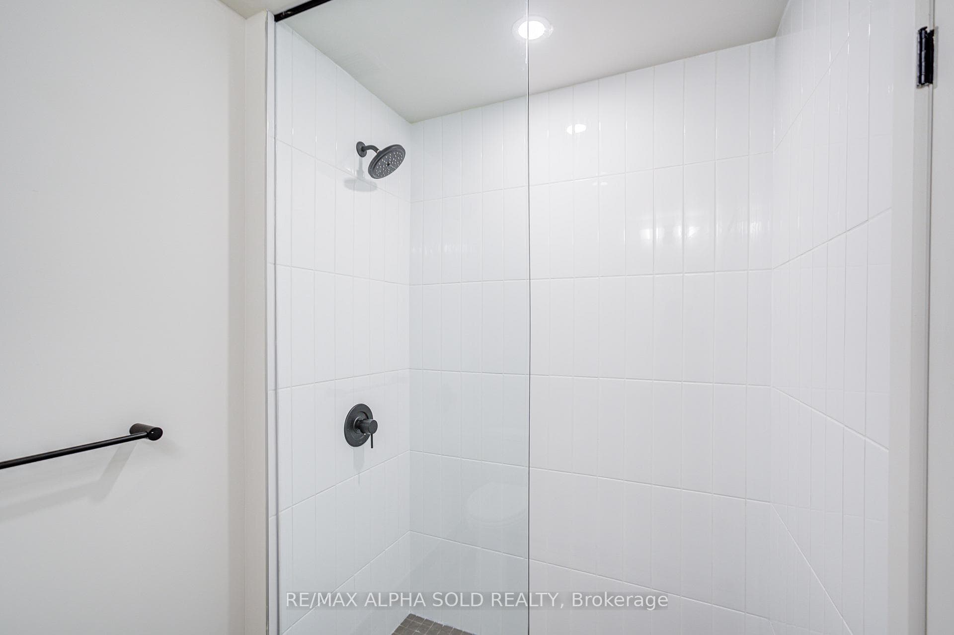181 Sterling Road Unit 1519 photo 42