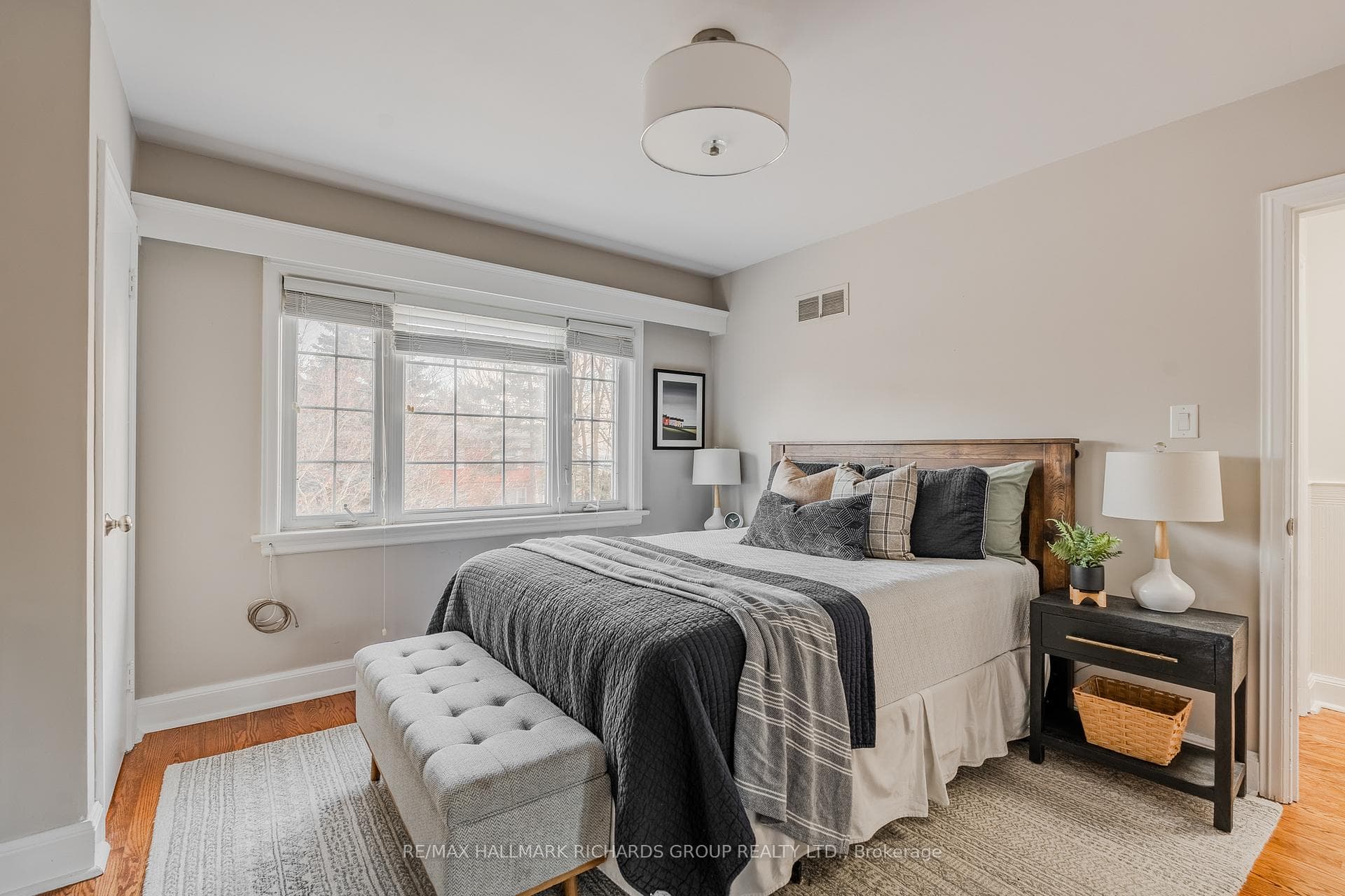 4 Midland Avenue photo 21