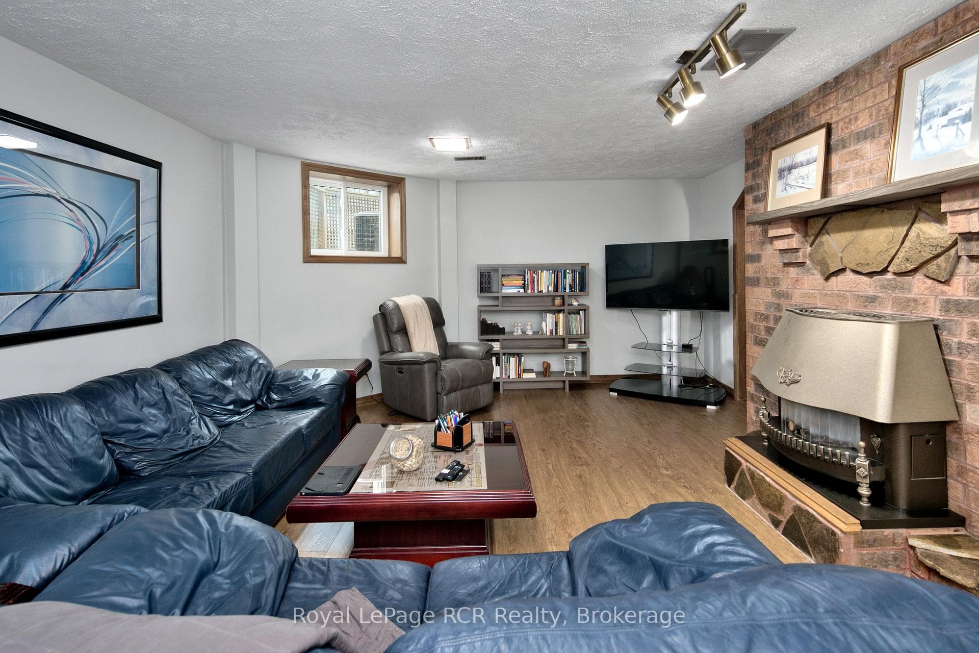 935 27th Street photo 26