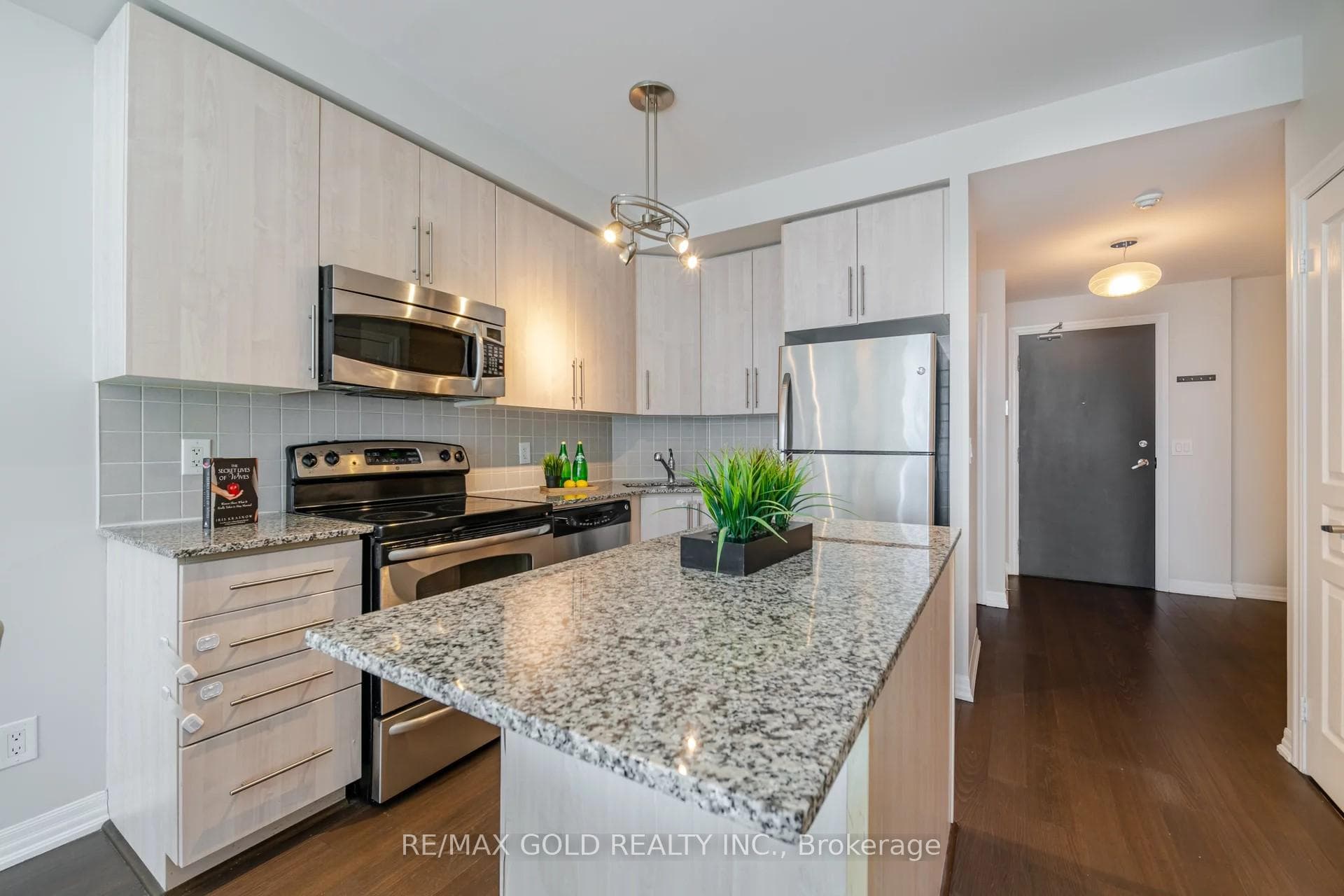 223 Webb Drive Unit Ph 3506 photo 6