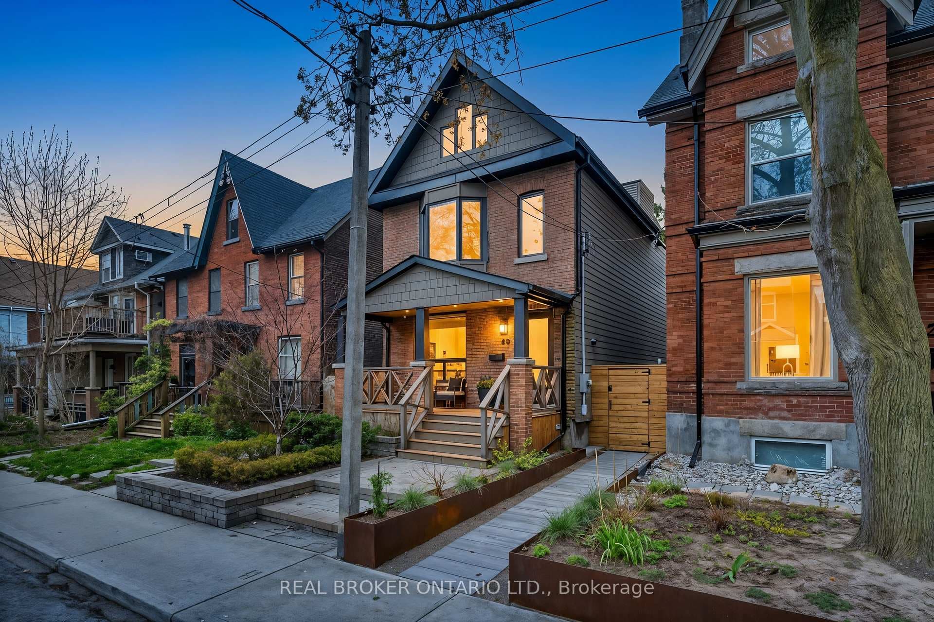 40 Brooklyn Avenue photo 2
