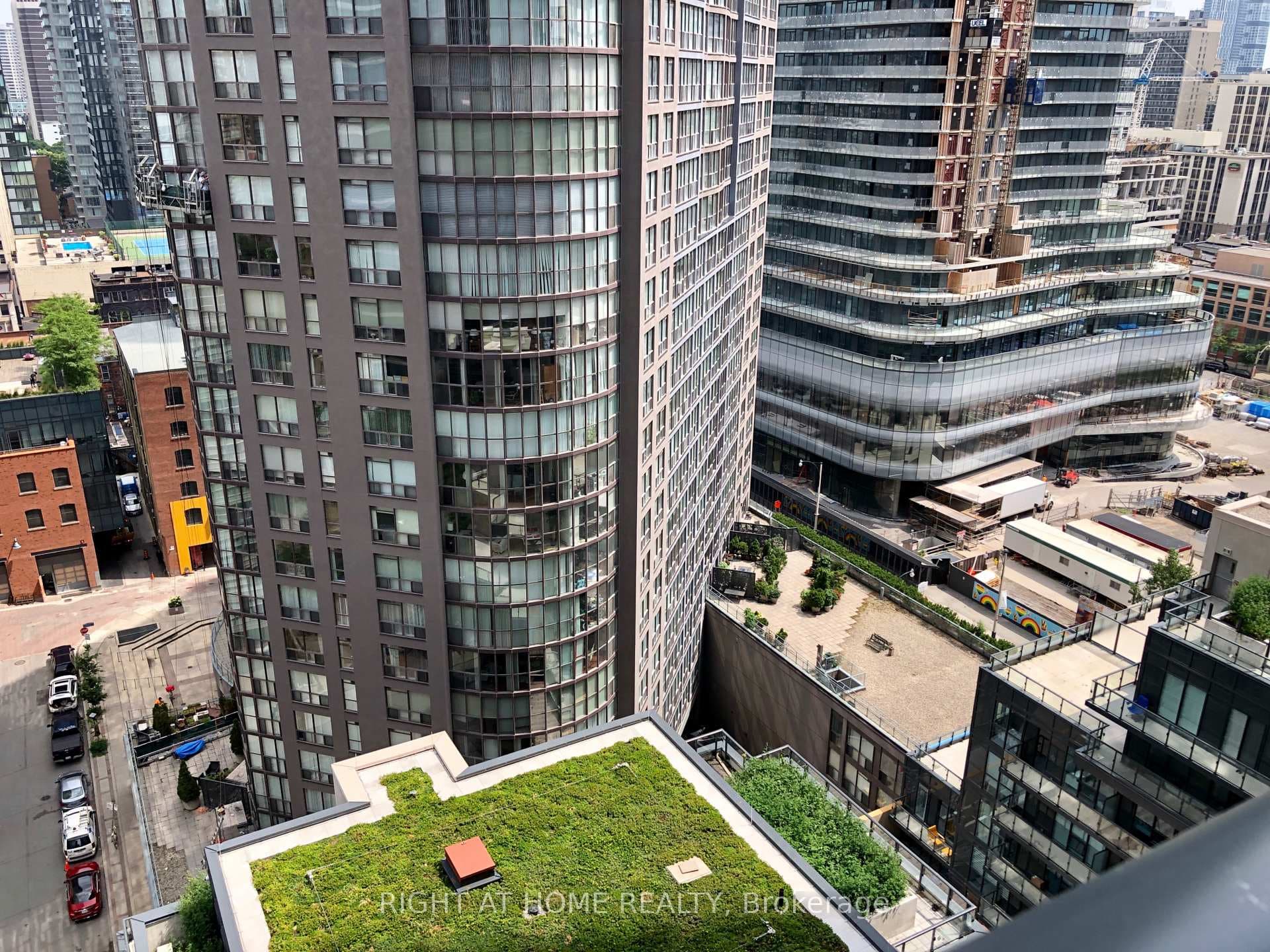 955 Bay Street Unit 1616 photo 23