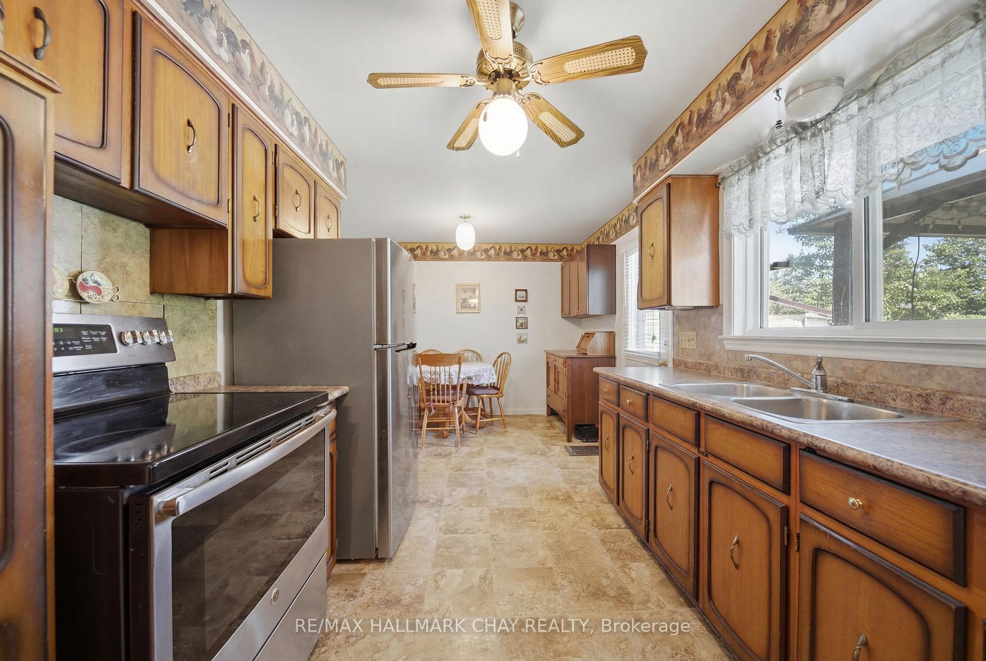 6 Highcroft Drive photo 12