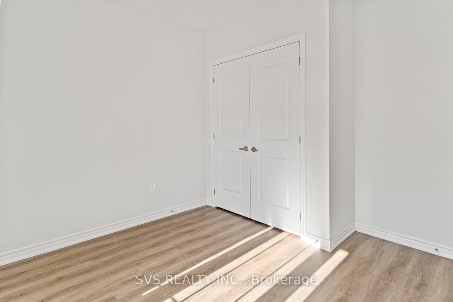 76 Midland Place photo 16