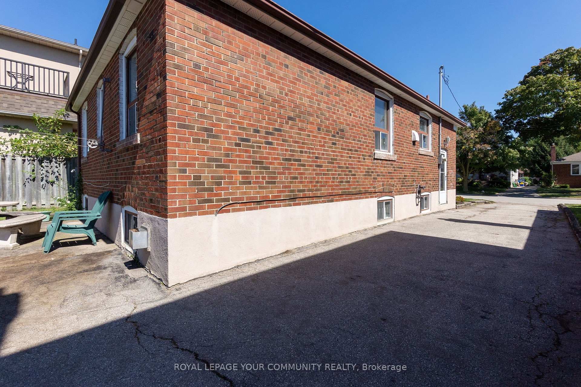 100 North Carson Street photo 37