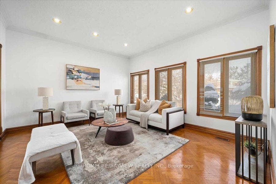 49 Lund Street photo 3