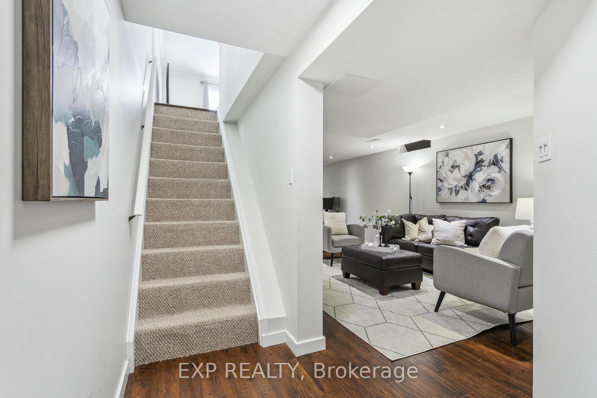 61 Rossford Crescent photo 25