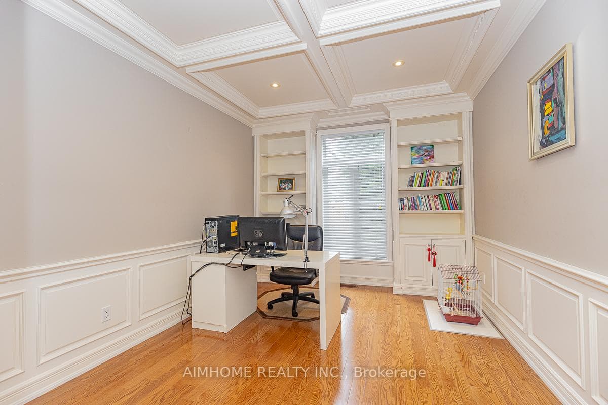 395 Princess Avenue photo 14