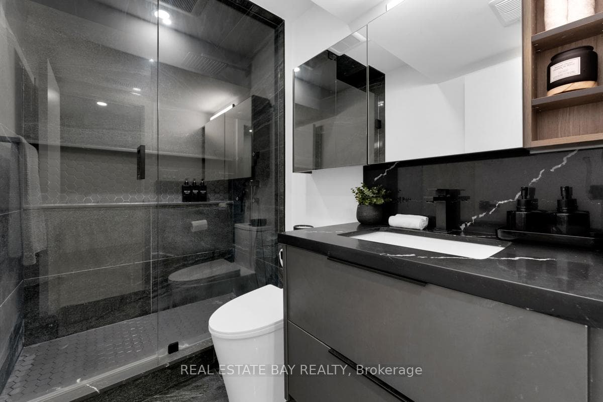 68 Whistler Street photo 29