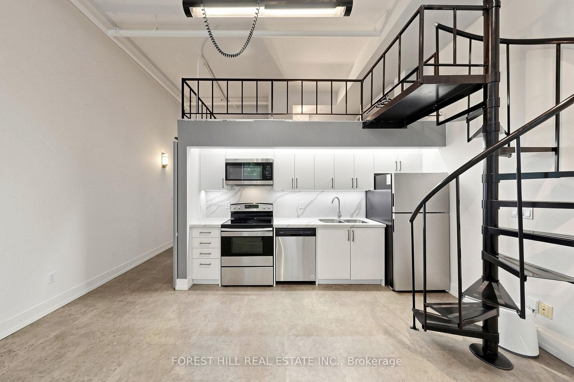 21 Nassau Street Unit 301 photo 13