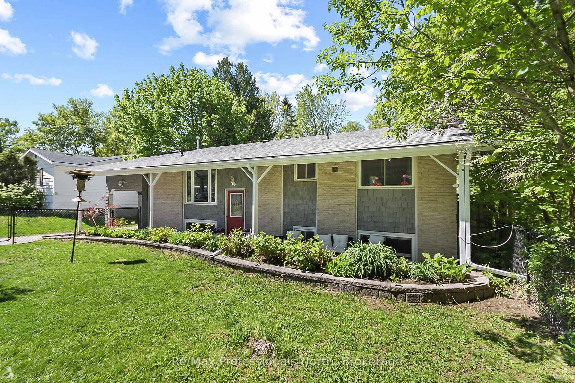 110 FRASER Street photo 42