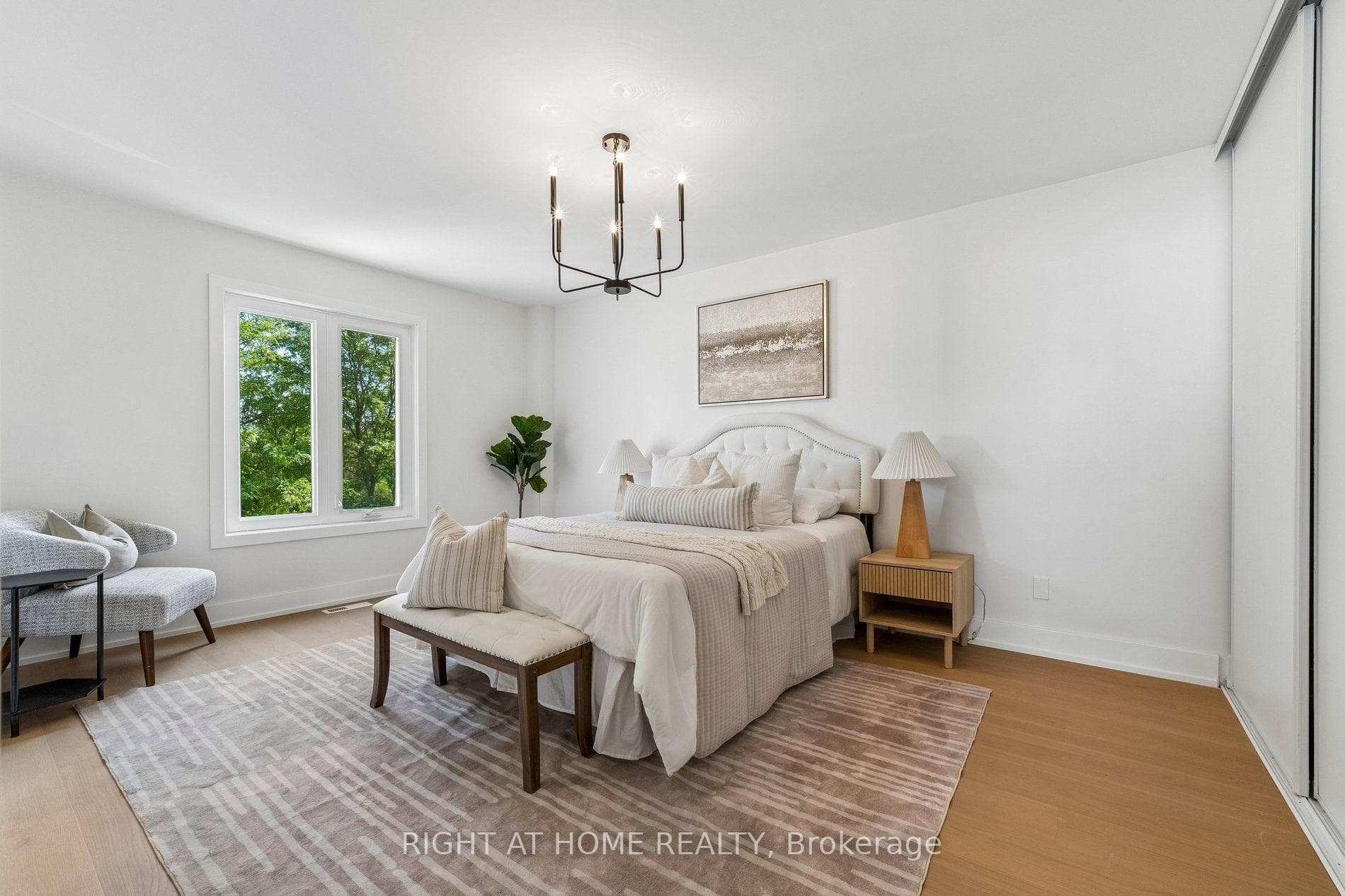 16 Ian Fleming Crescent photo 26