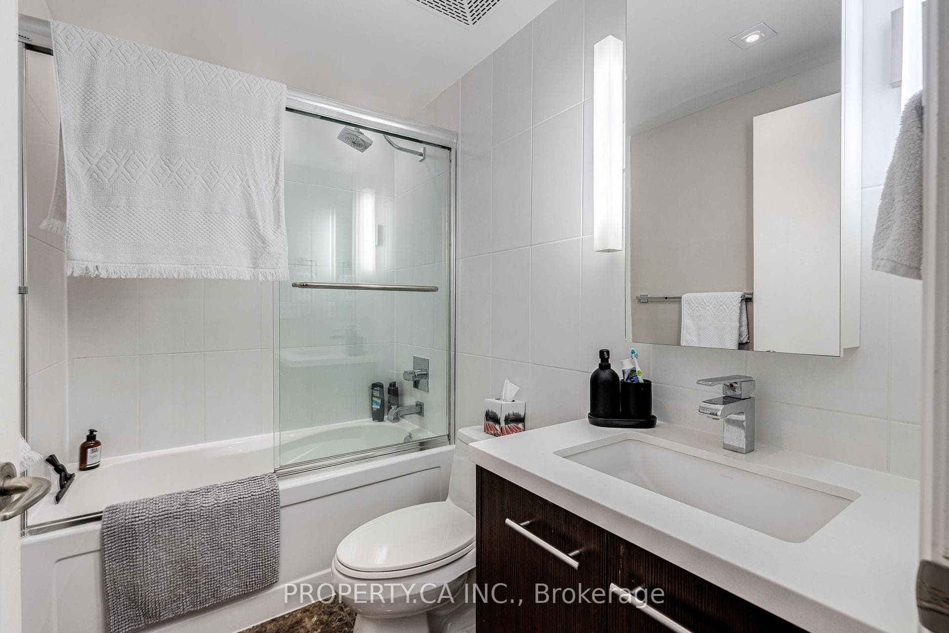 80 John Street Unit 2702 photo 10