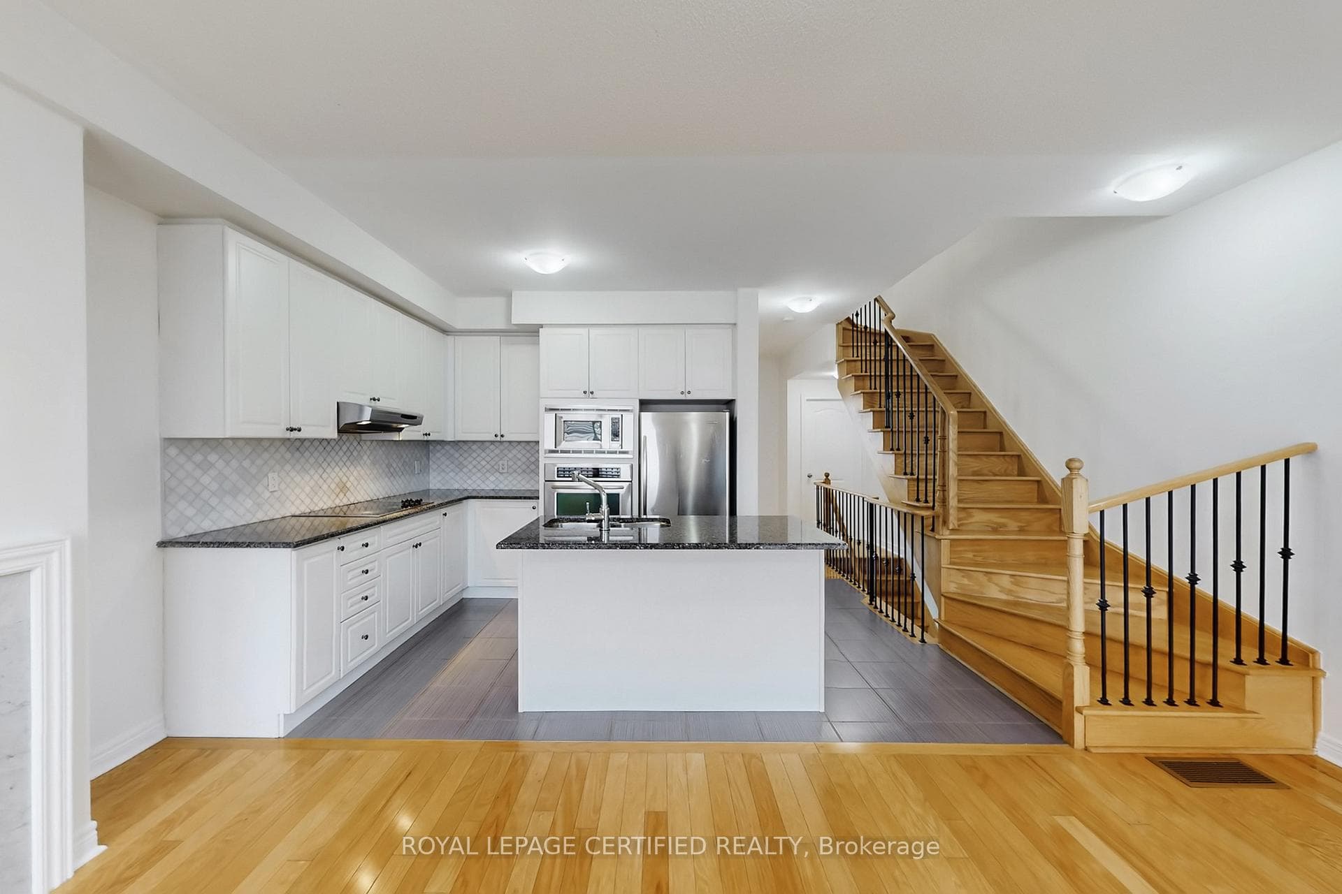 5725 Tosca Drive Unit 2 photo 12