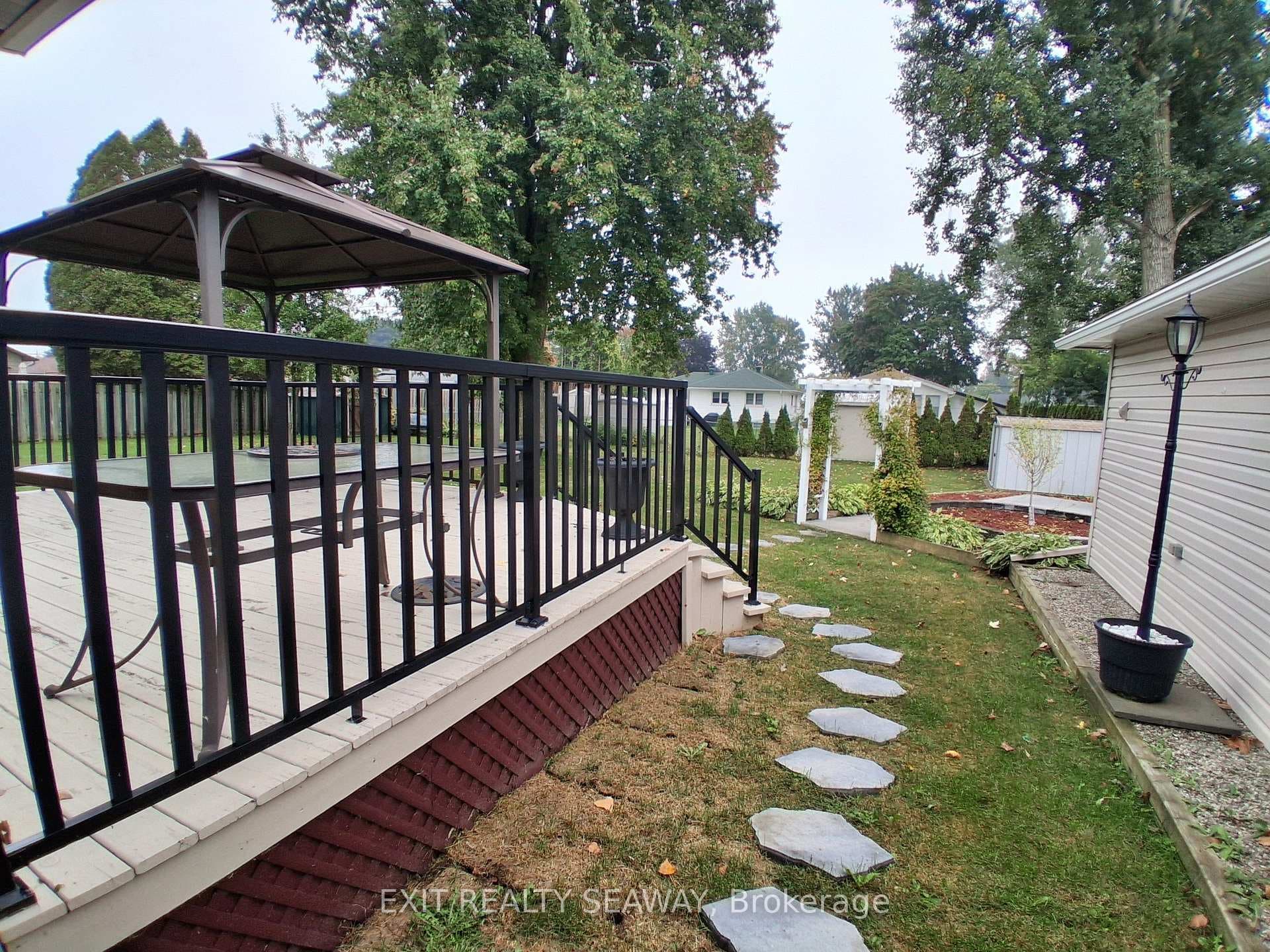 1306 Princess Street photo 21