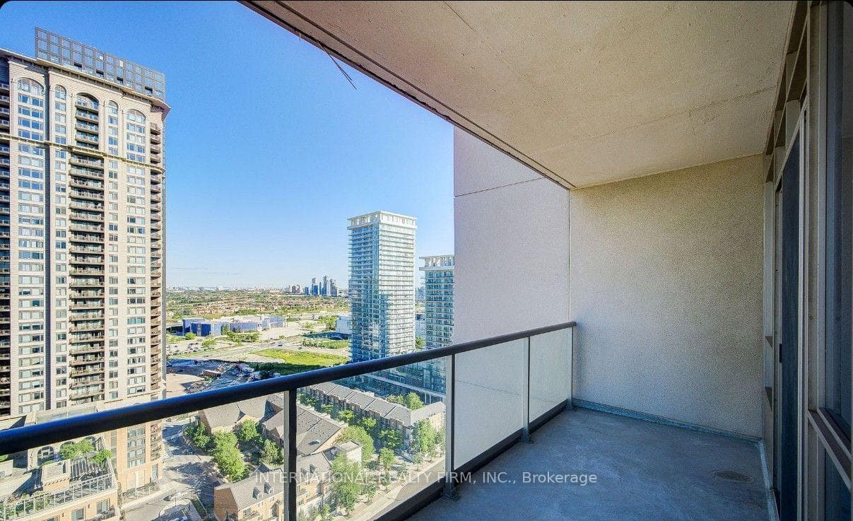 388 Prince Of Wales Drive Unit 2004 photo 18