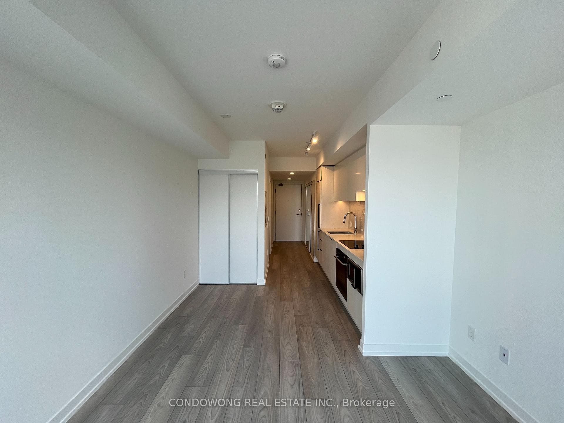 82 Dalhousie Street Unit 4010 photo 11