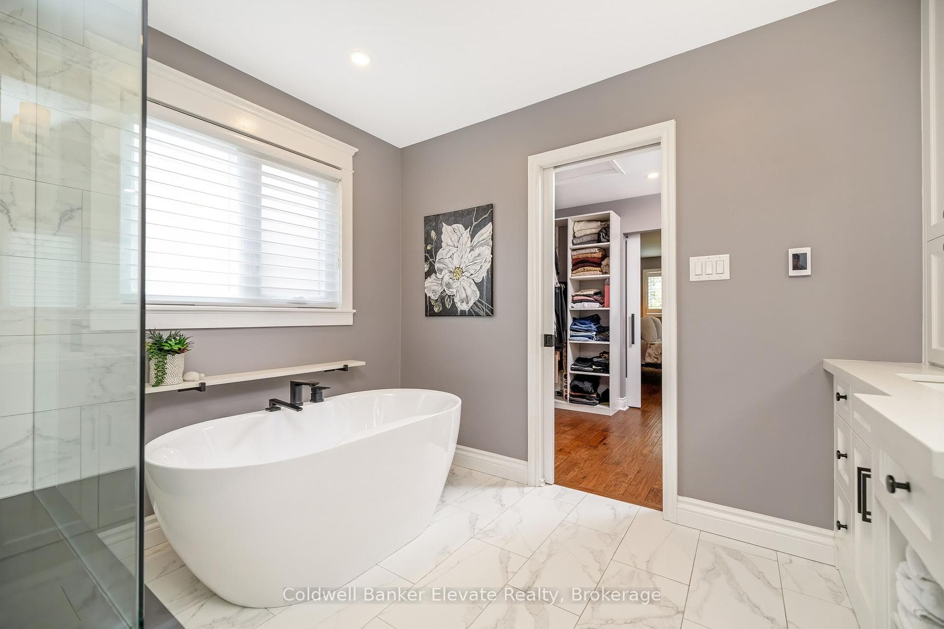 52 Curry Crescent photo 31