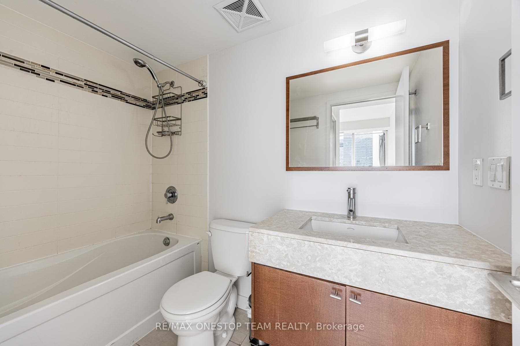 126 Simcoe Street Unit 2608 photo 17